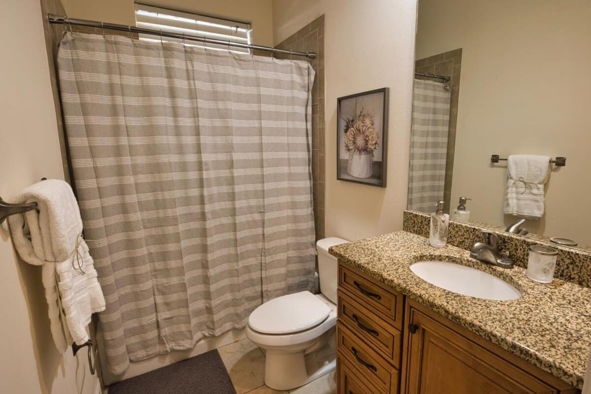 Luxury Townhouse Minutes From Beach And Downtown Indian Harbour Beach Extérieur photo